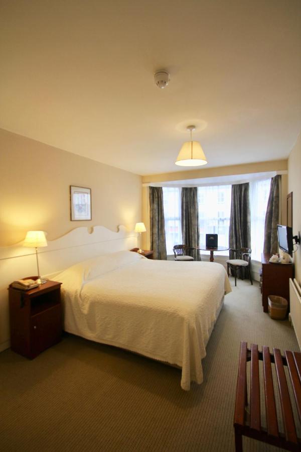Foyles Hotel Клифден Экстерьер фото