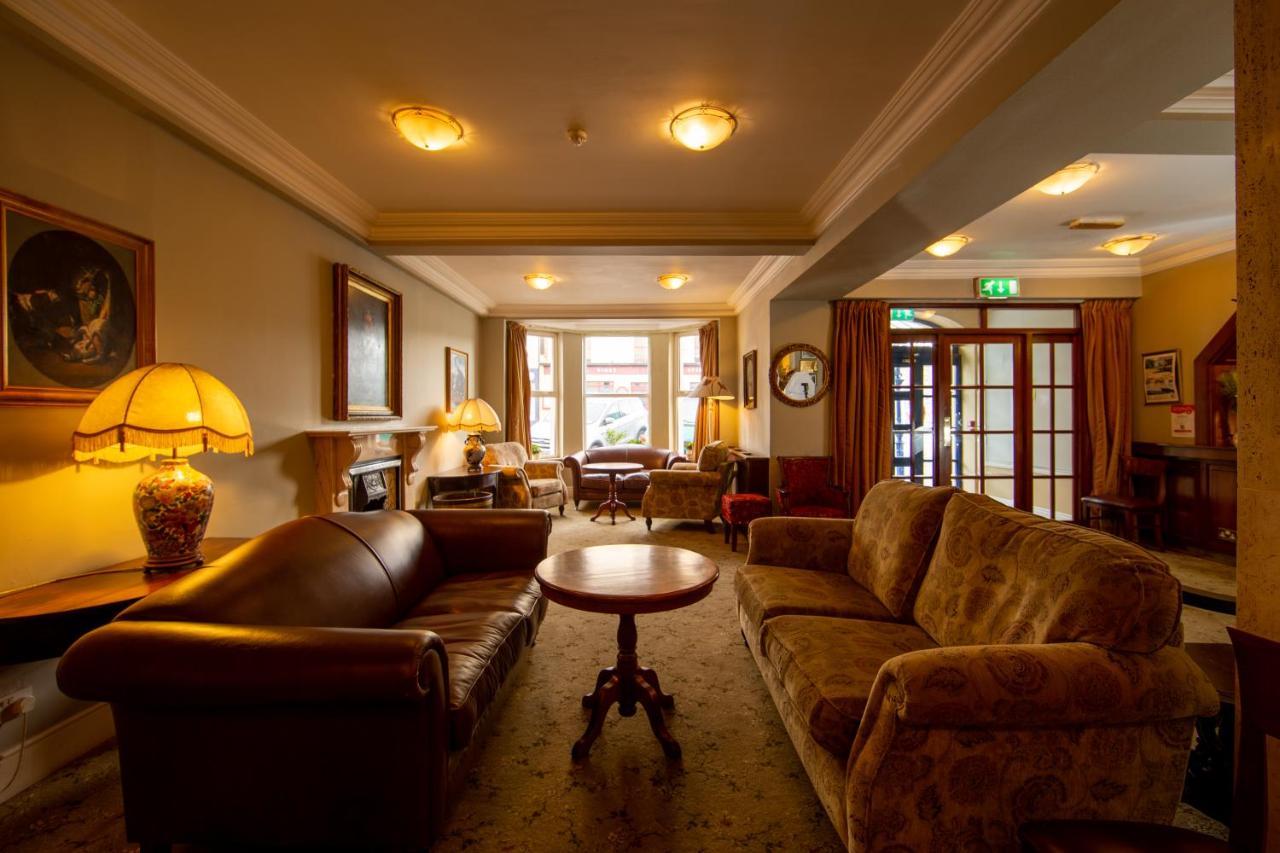 Foyles Hotel Клифден Экстерьер фото