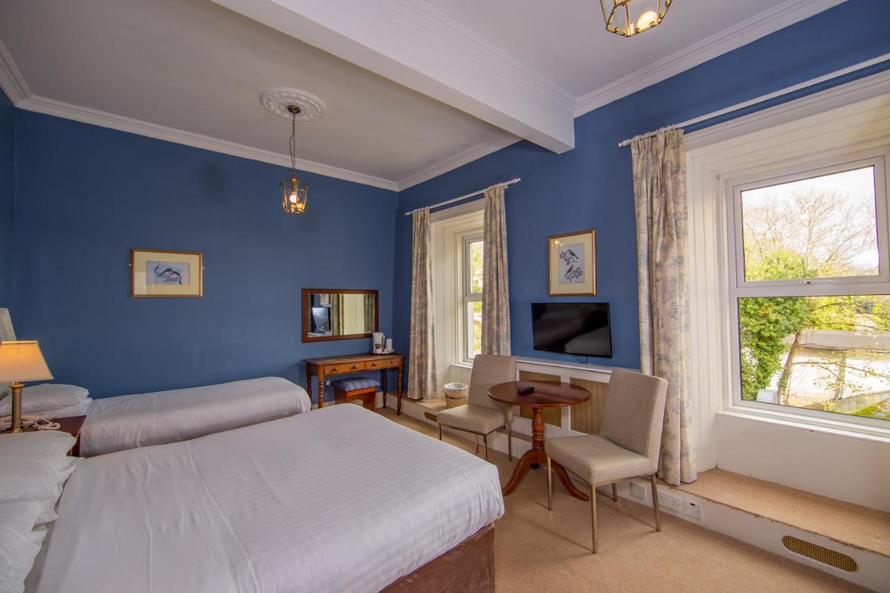 Foyles Hotel Клифден Экстерьер фото