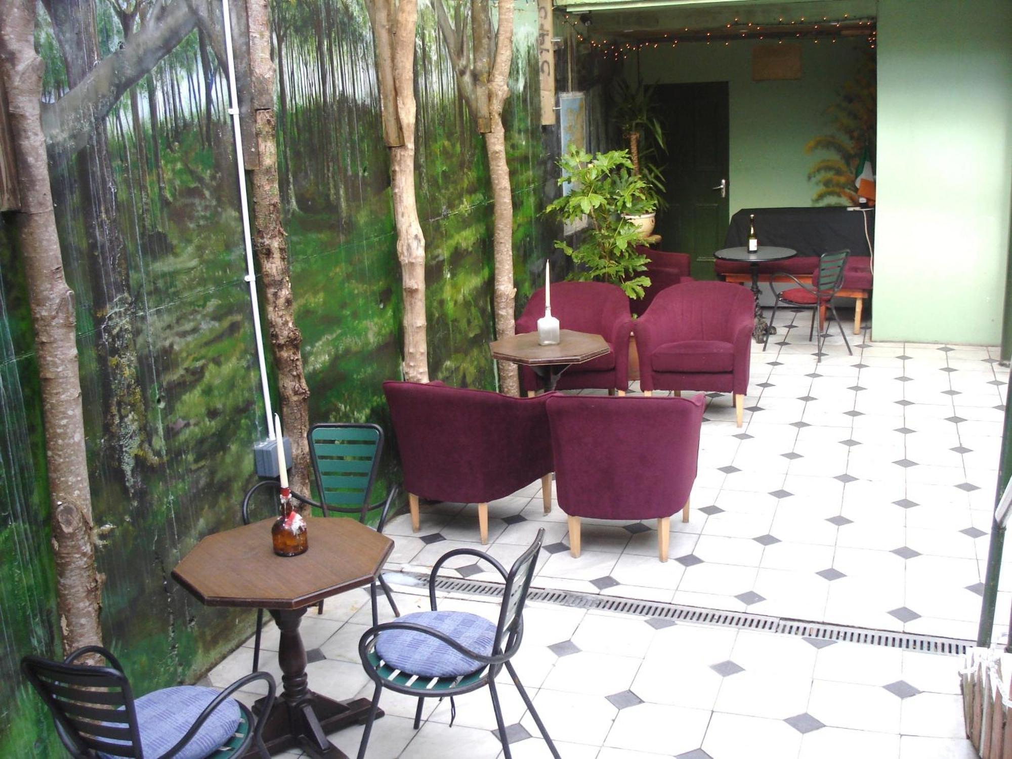Foyles Hotel Клифден Экстерьер фото