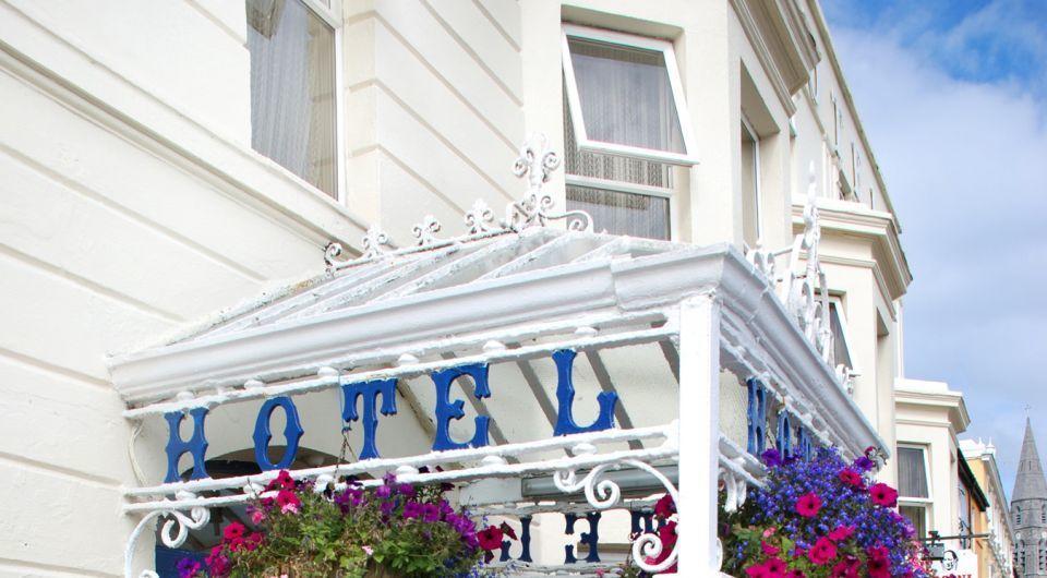 Foyles Hotel Клифден Экстерьер фото